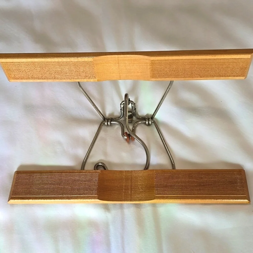 Setwell Vintage Wooden Skirt/Pant Hanger